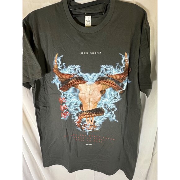 Rebel Forever Men's Graphic T-Shirt, Skull/Snakes, Black, Size M, NWOT - Picture 1 of 3